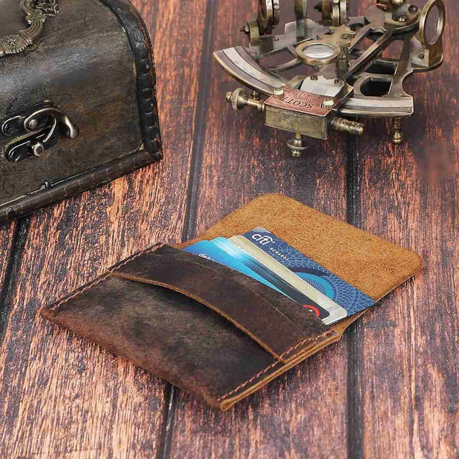 Leather Card Holder Manufacturers in Delhi