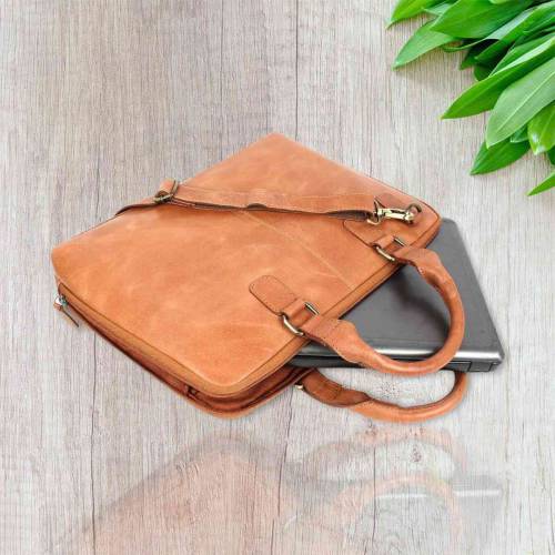 Women Leather Shoulder Bags  Manufacturers in Delhi